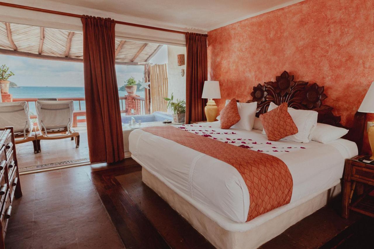 Hotel Aura Del Mar Zihuatanejo Exterior photo