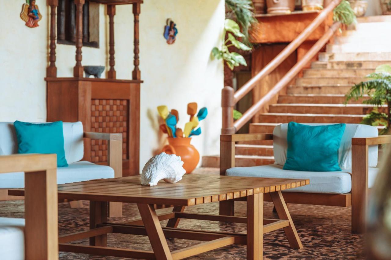 Hotel Aura Del Mar Zihuatanejo Exterior photo