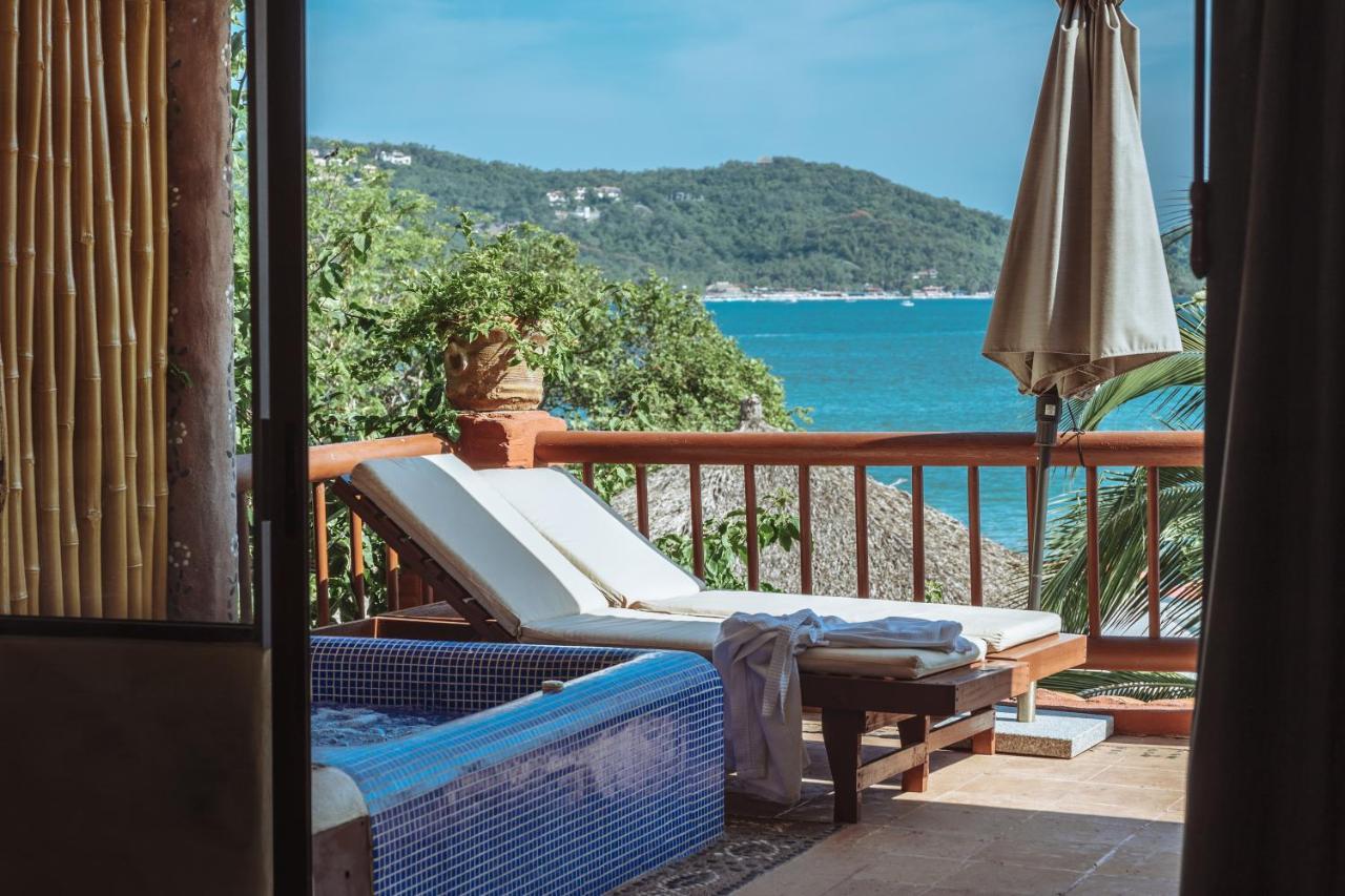 Hotel Aura Del Mar Zihuatanejo Exterior photo