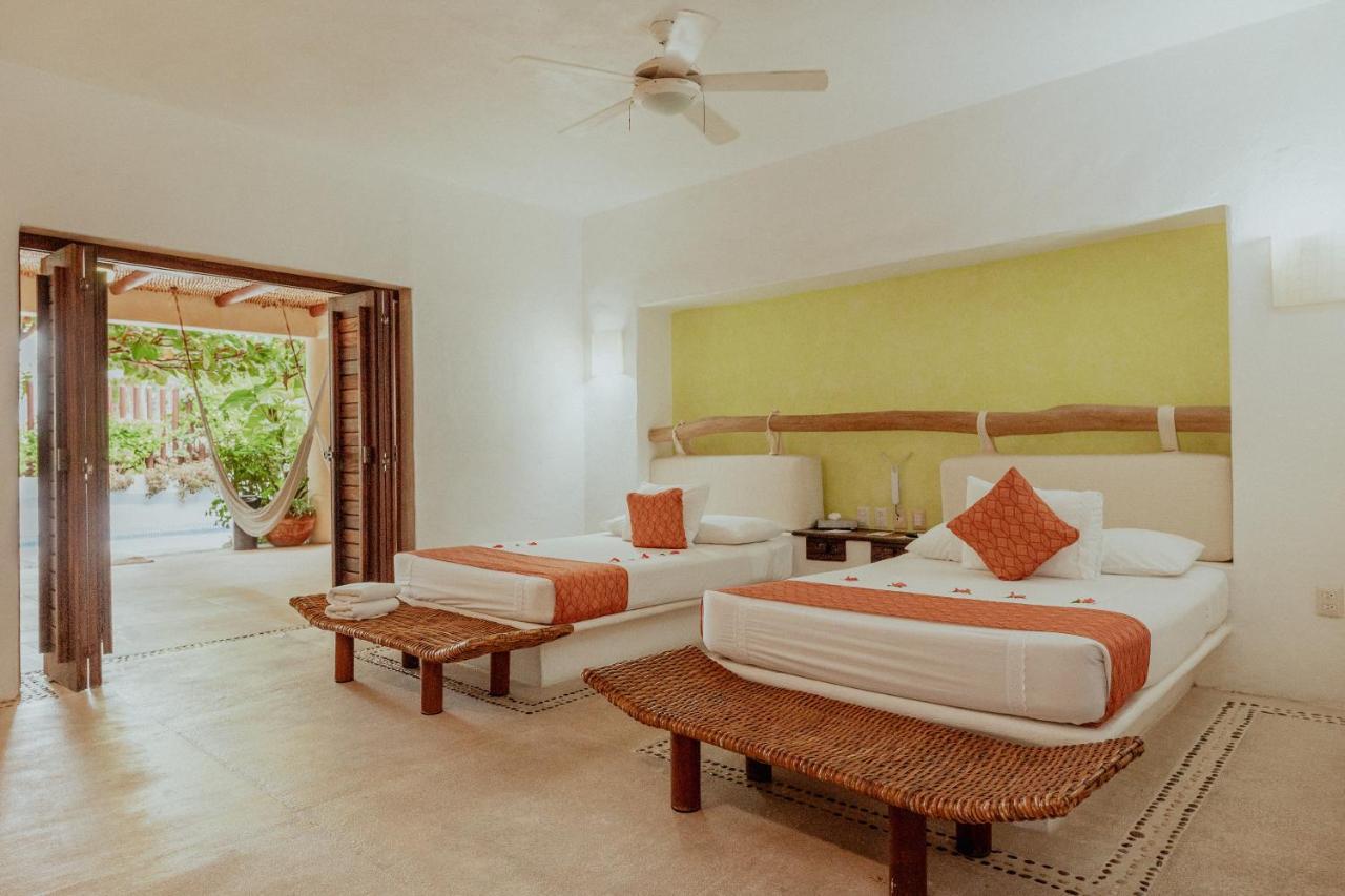 Hotel Aura Del Mar Zihuatanejo Exterior photo