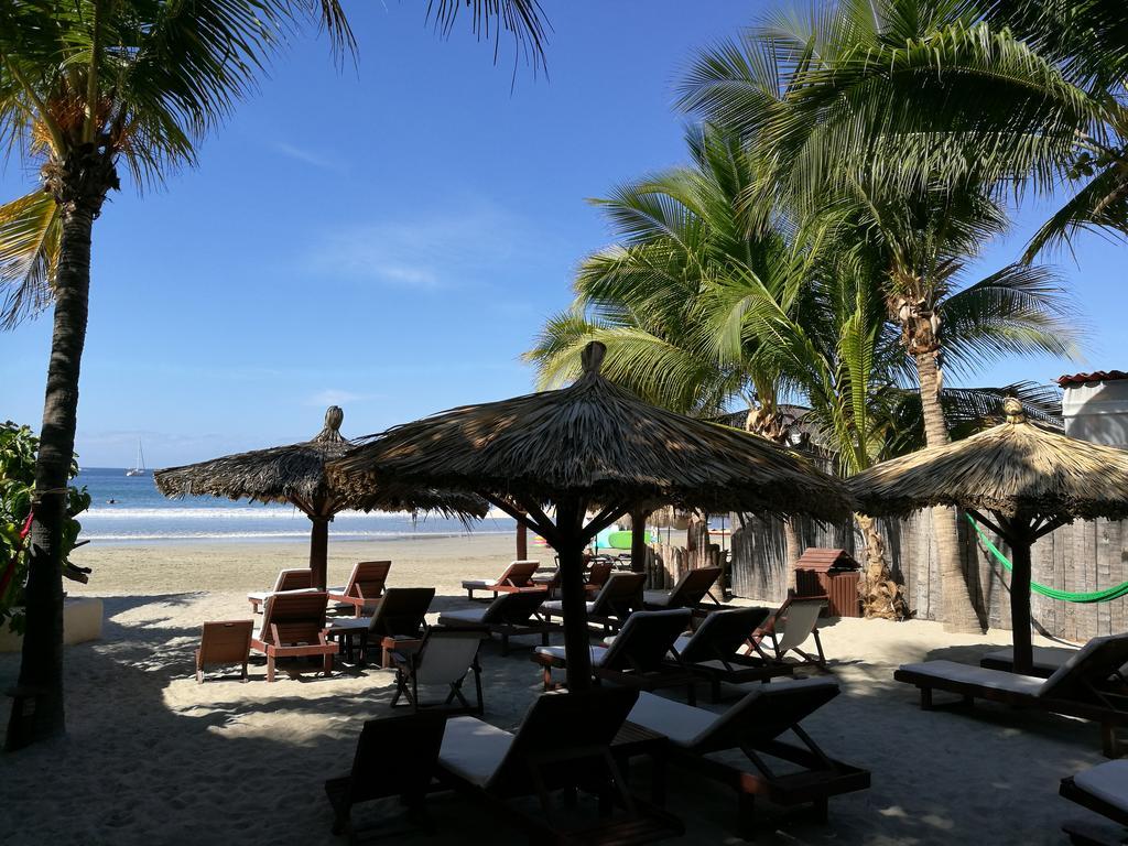 Hotel Aura Del Mar Zihuatanejo Exterior photo