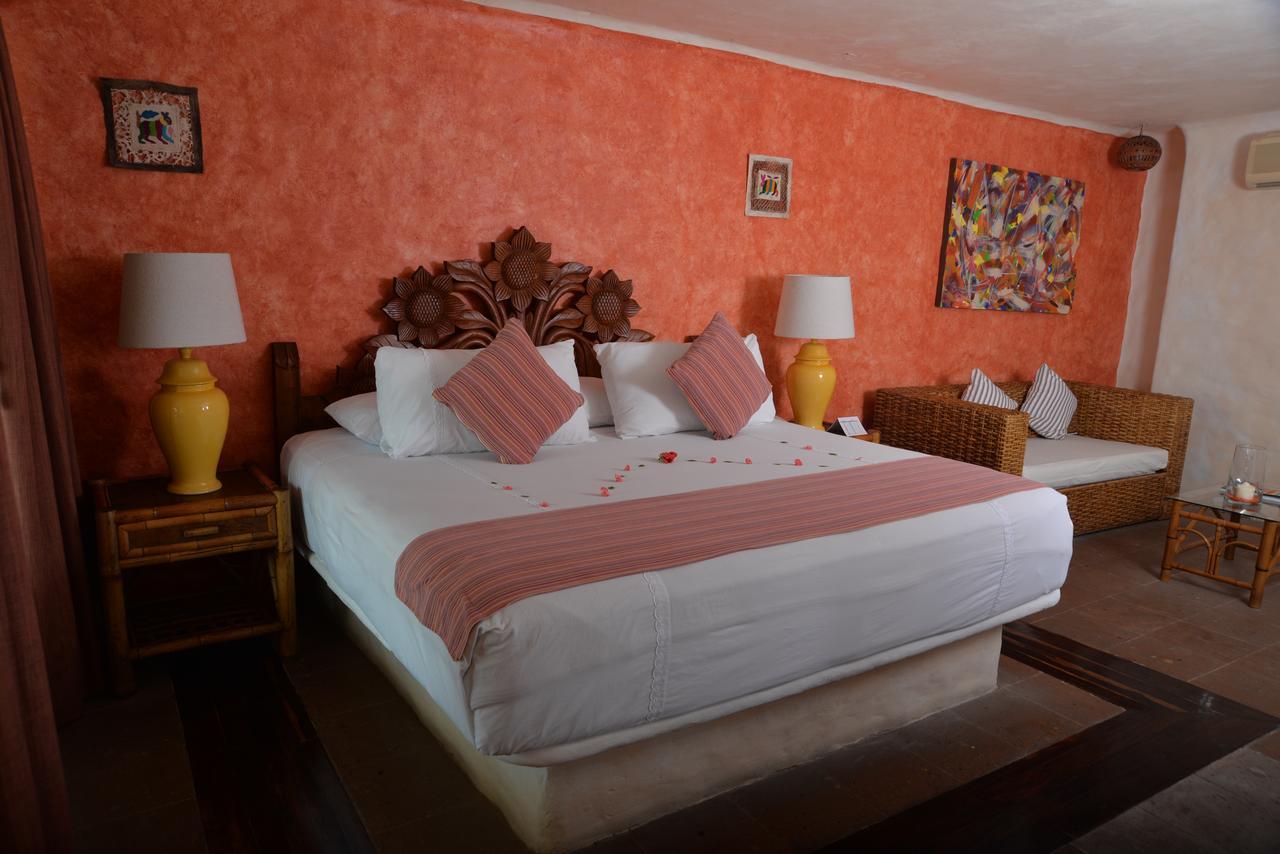 Hotel Aura Del Mar Zihuatanejo Exterior photo
