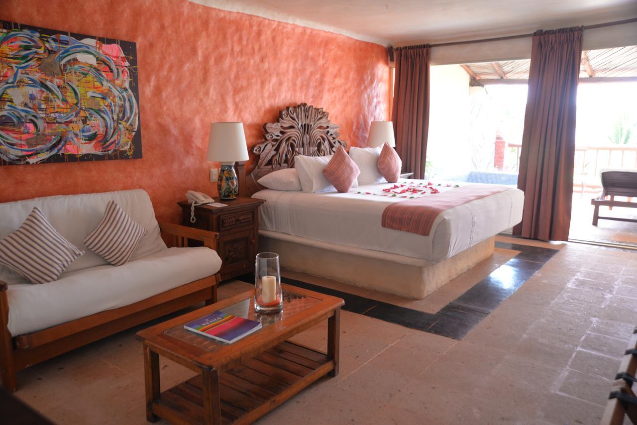 Hotel Aura Del Mar Zihuatanejo Exterior photo