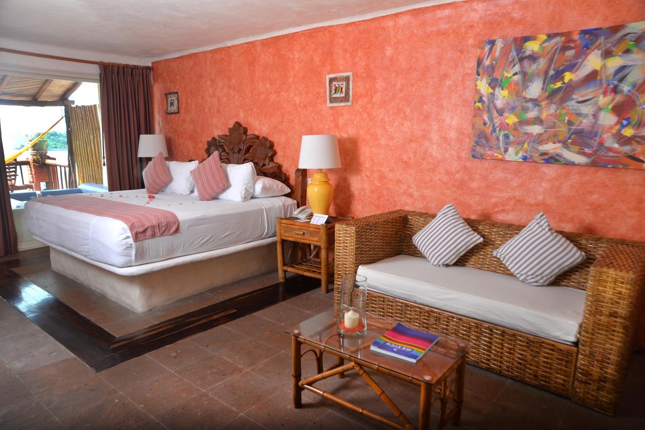 Hotel Aura Del Mar Zihuatanejo Exterior photo